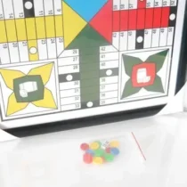 table-jeu-parchis-classique-en-verre-jeu-de-societe-2